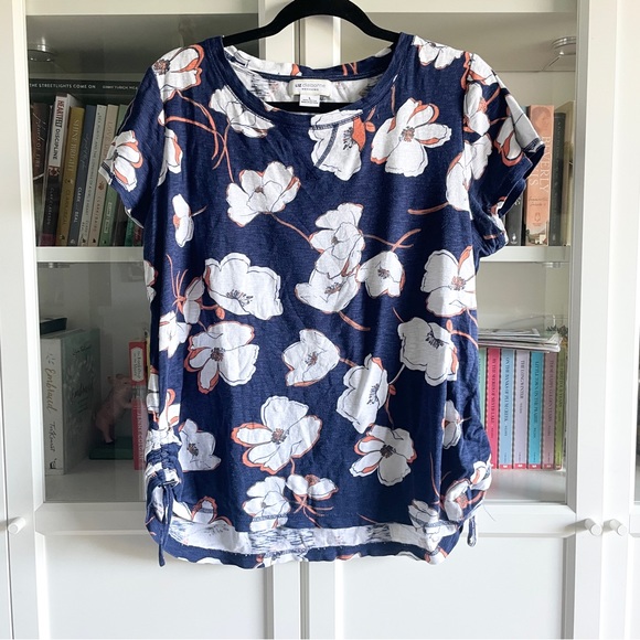 Liz Claiborne Navy Floral Blouse Bundle size L - Picture 2 of 16